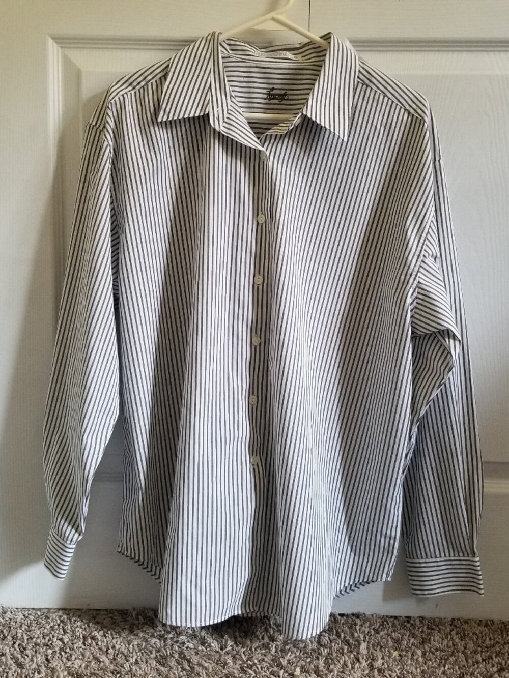 Foxcroft Women's Shirt 12 White Gray Button Up Long Sleeve Striped Wrinkle Free